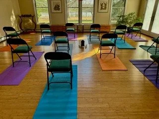 CHAIR YOGA WITH WEIGHTS FOR WHOLE HEALTH - SIX WEEK SESSION WITH JULIA SIMMONS