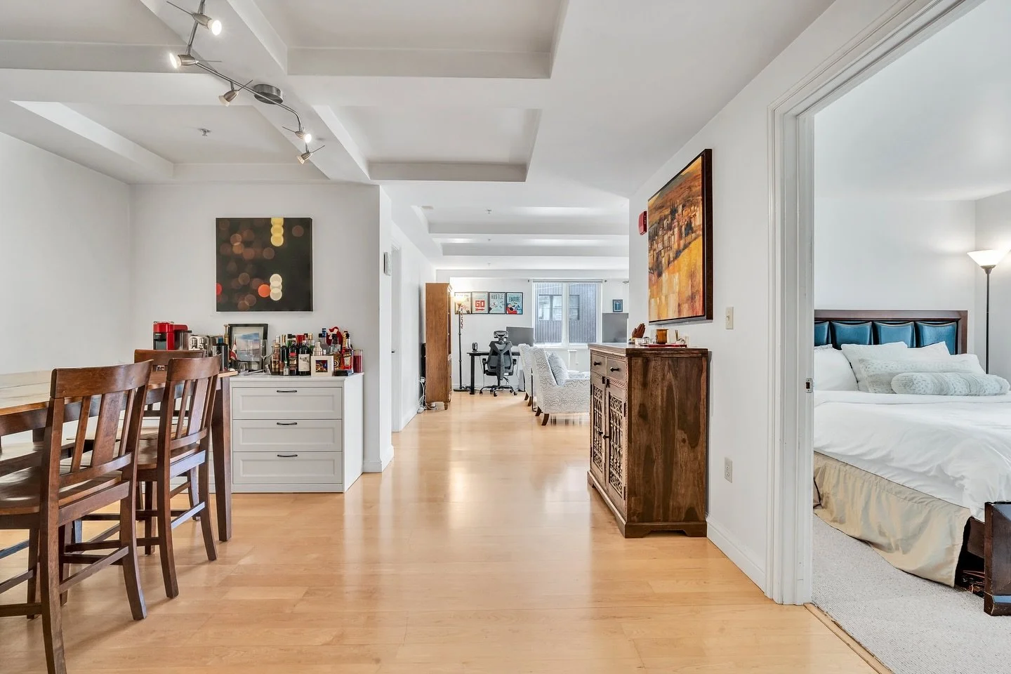 Real Estate Photography 
-
A few highlights of beautiful apartment in Boston, MA
Looking to sell a home or apartment? 
We offer listing photos, videos, drone media etc&hellip;
-
#boston #bostonrealestate #bostonphotographer #capecod #capecodrealtors 