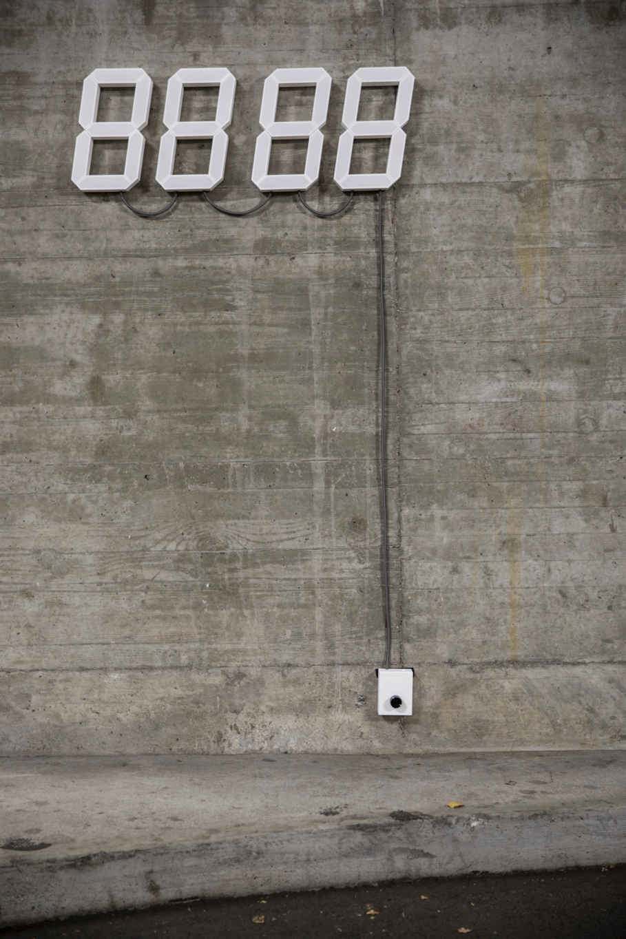 Siebenuhr Supersize - A modern take at the classical 7-Segment