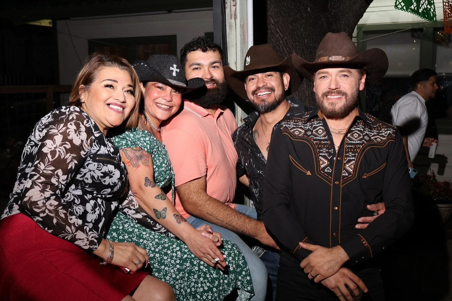 The place to be every Saturday Night at Los Robles 🤠