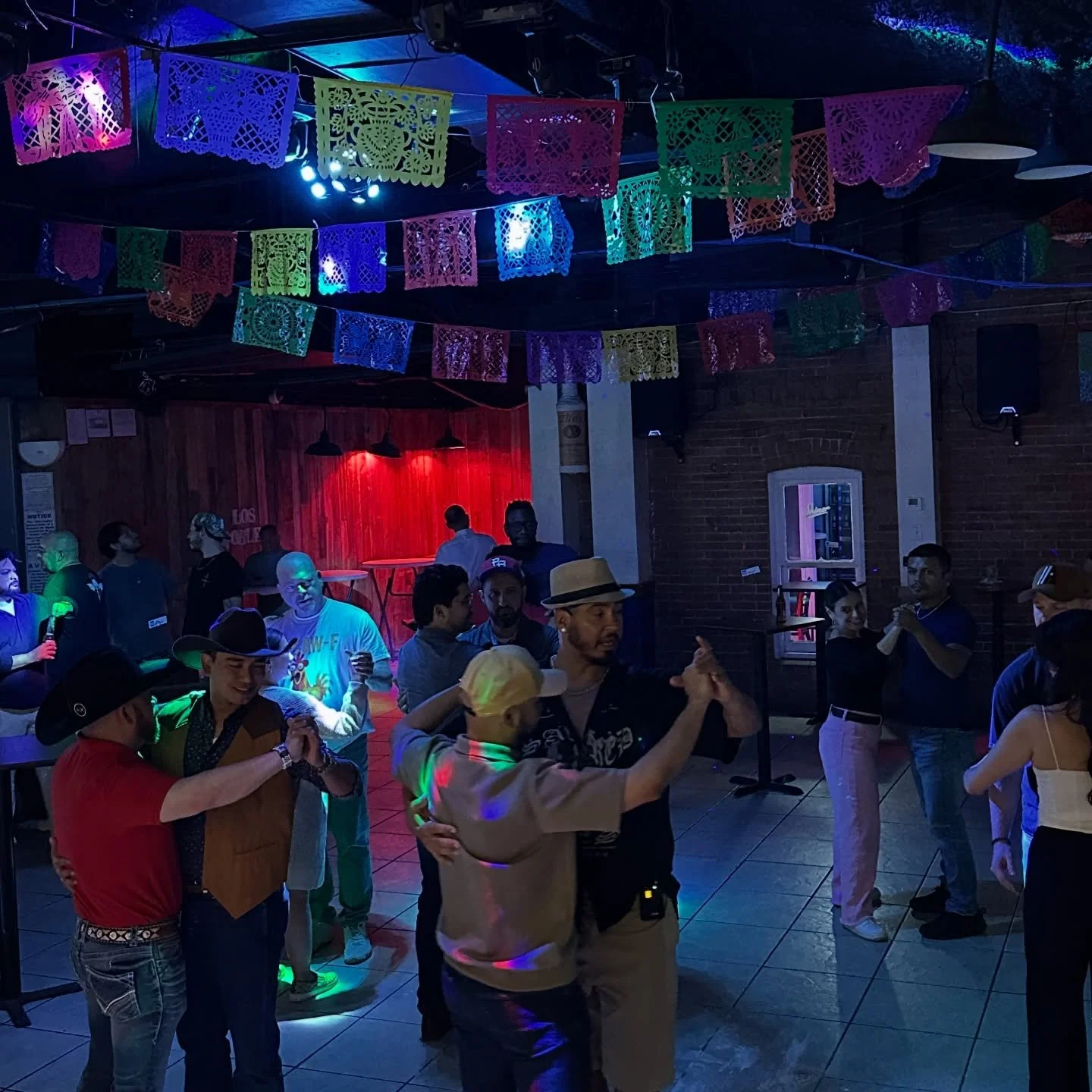 Don&rsquo;t forget, tonight we&rsquo;ve got all your favorite tropical hits 🌴🔥

Plus a FREE dance class at 10PM with @therealdancingdj 💃🕺

Come early, learn a few steps, and stay for the party!