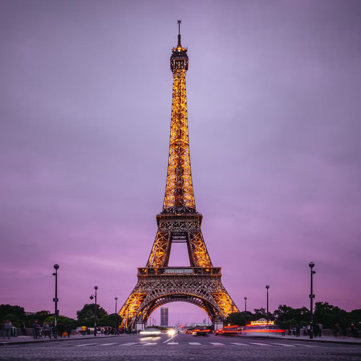 Holophane-Paris- jpeg.jpeg