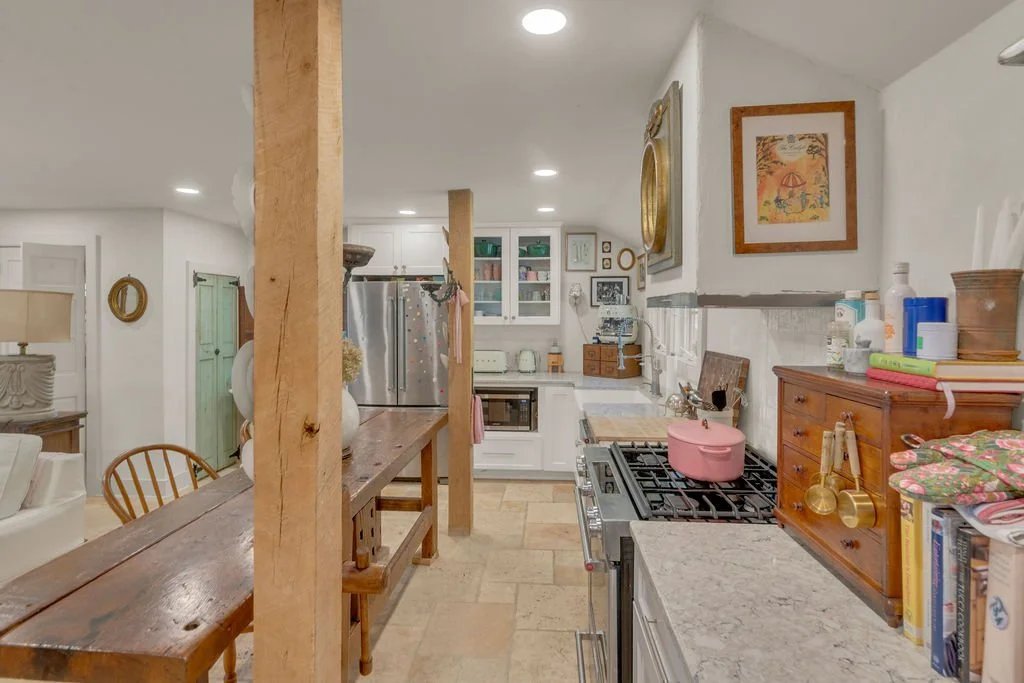 guest house new kitchen 2.JPG