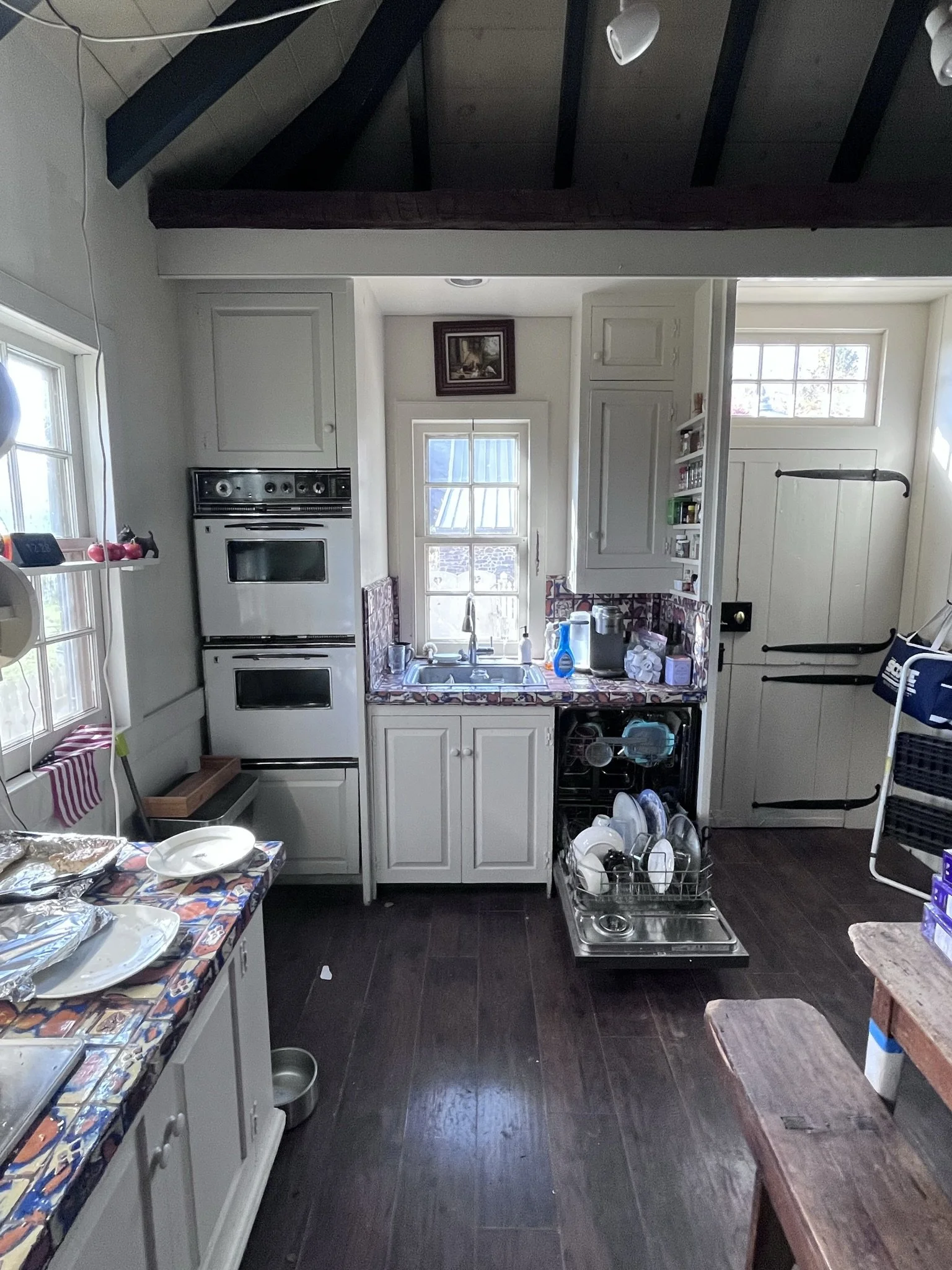 old kitchen 2.jpeg
