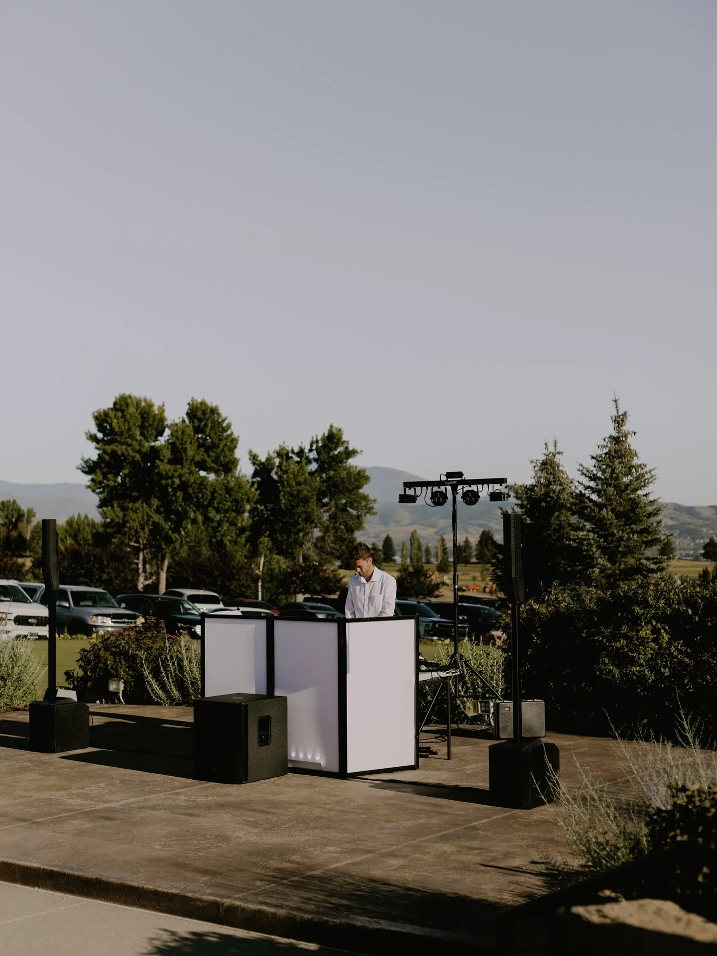 DJ John spinning the tracks up in Eden! 🕺🪩#weddingdj #utah #weddinginspo #electrovoice #summervibes

Venue: Wolf Creek Resort
Photographer: @sydkphotography