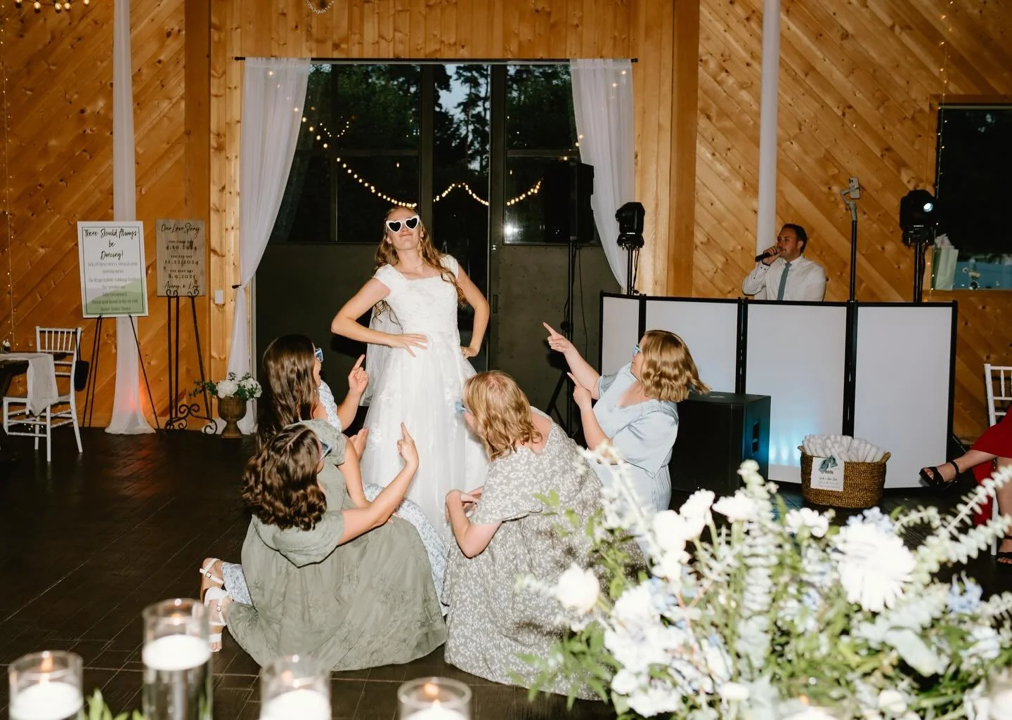 Avery &amp; Koy&rsquo;s dance party 🔥 we&rsquo;re excited for winter weddings coming up in December, and love meeting all of our couples who have already booked for 2026! 

If you need a Wedding DJ in Utah who will keep the energy up, look no farthe