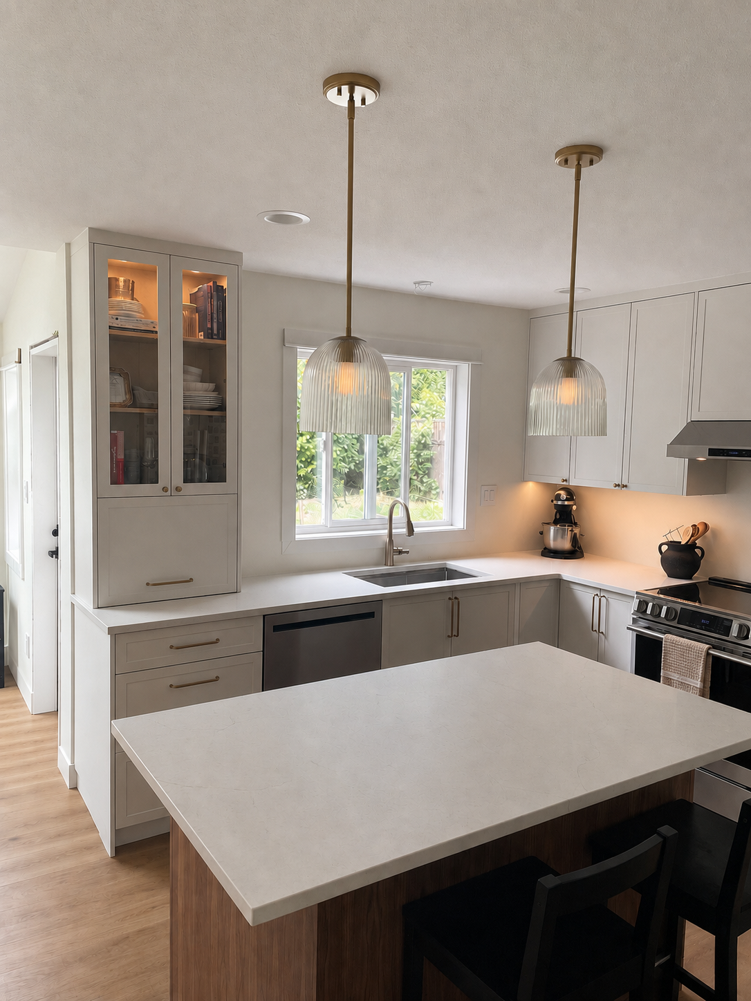 White Shaker with Walnut Island