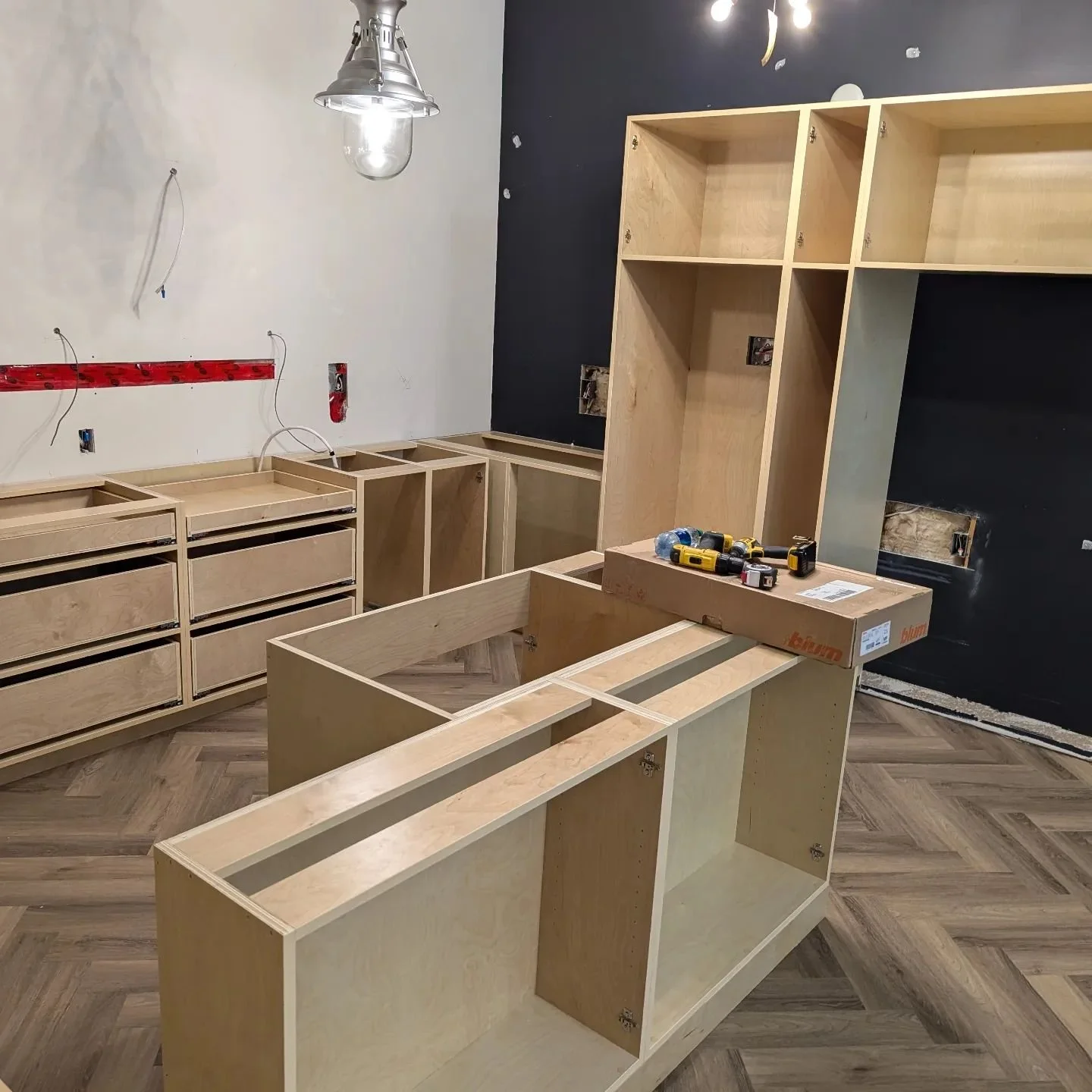 Our new display kitchen is underway! Located in the United Floors/Avenue for the Home showroom in Campbell River. The grand opening is coming soon!!

#STAGandBOARcabinets #avenueforthehome #campbellriver