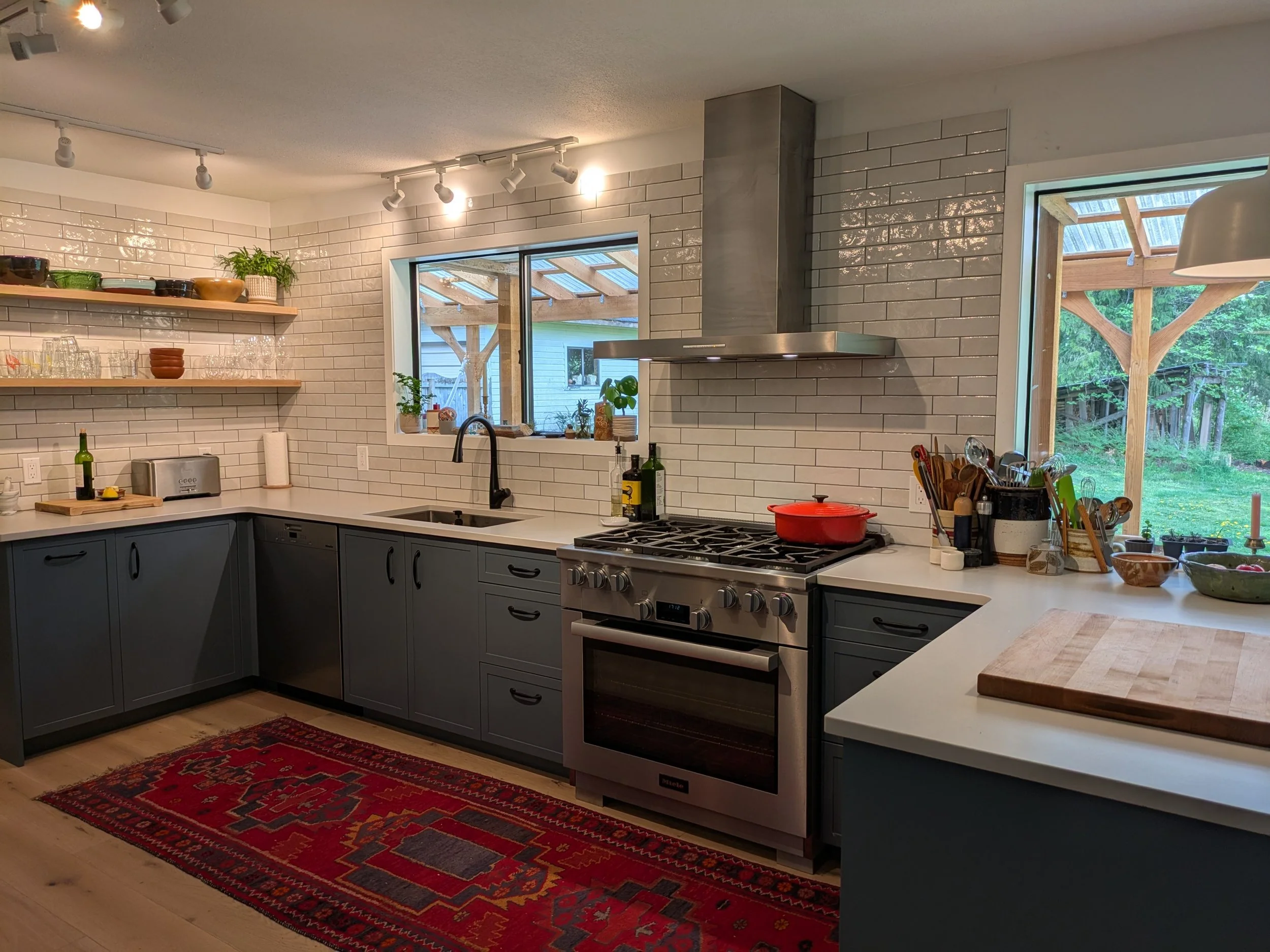 Custom Blue Painted Shaker Kitchen