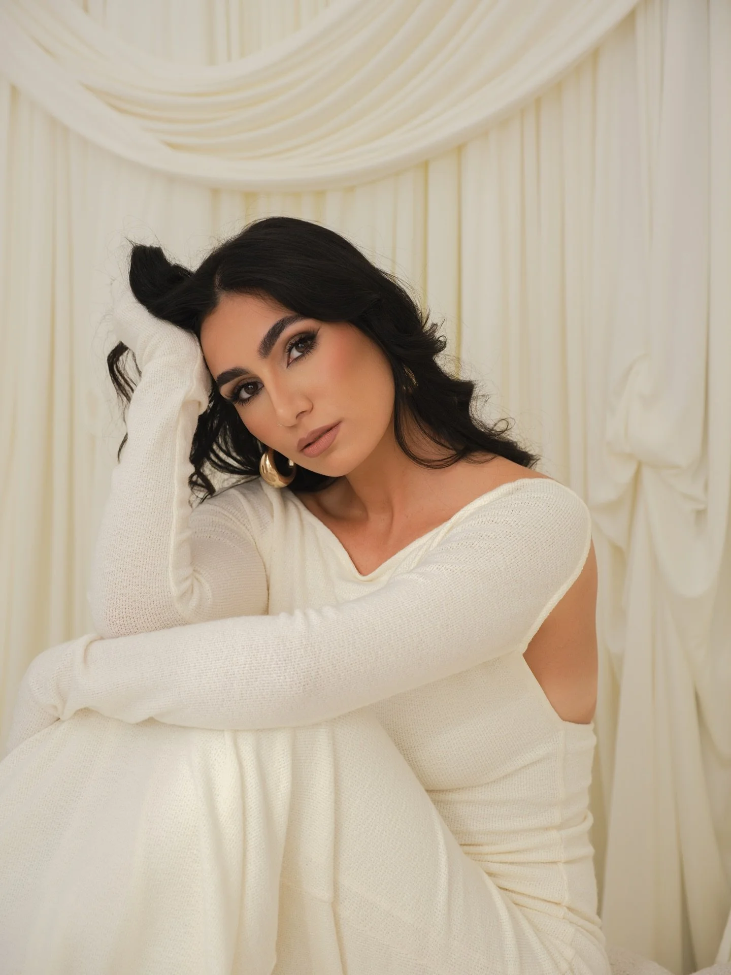 an elegant branding. ✨

our seasonal Photowall setup is available not only for holiday sessions but also for elegant portraits&mdash; add it on to your current branding portfolio at an extra cost if you booked with us. if you are a photographer, this