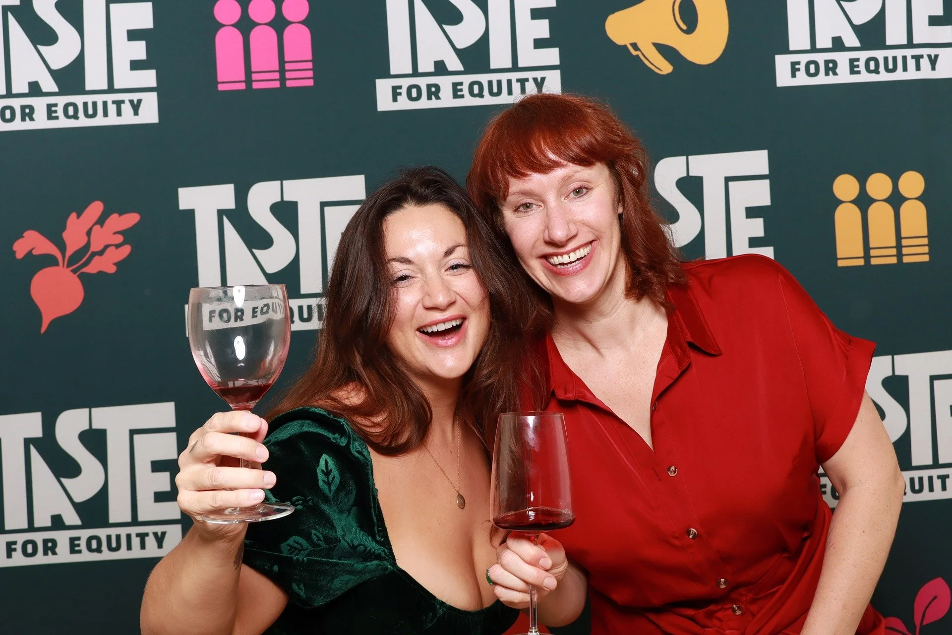 friends-enjoying-wine-open-air-photo-booth.jpg