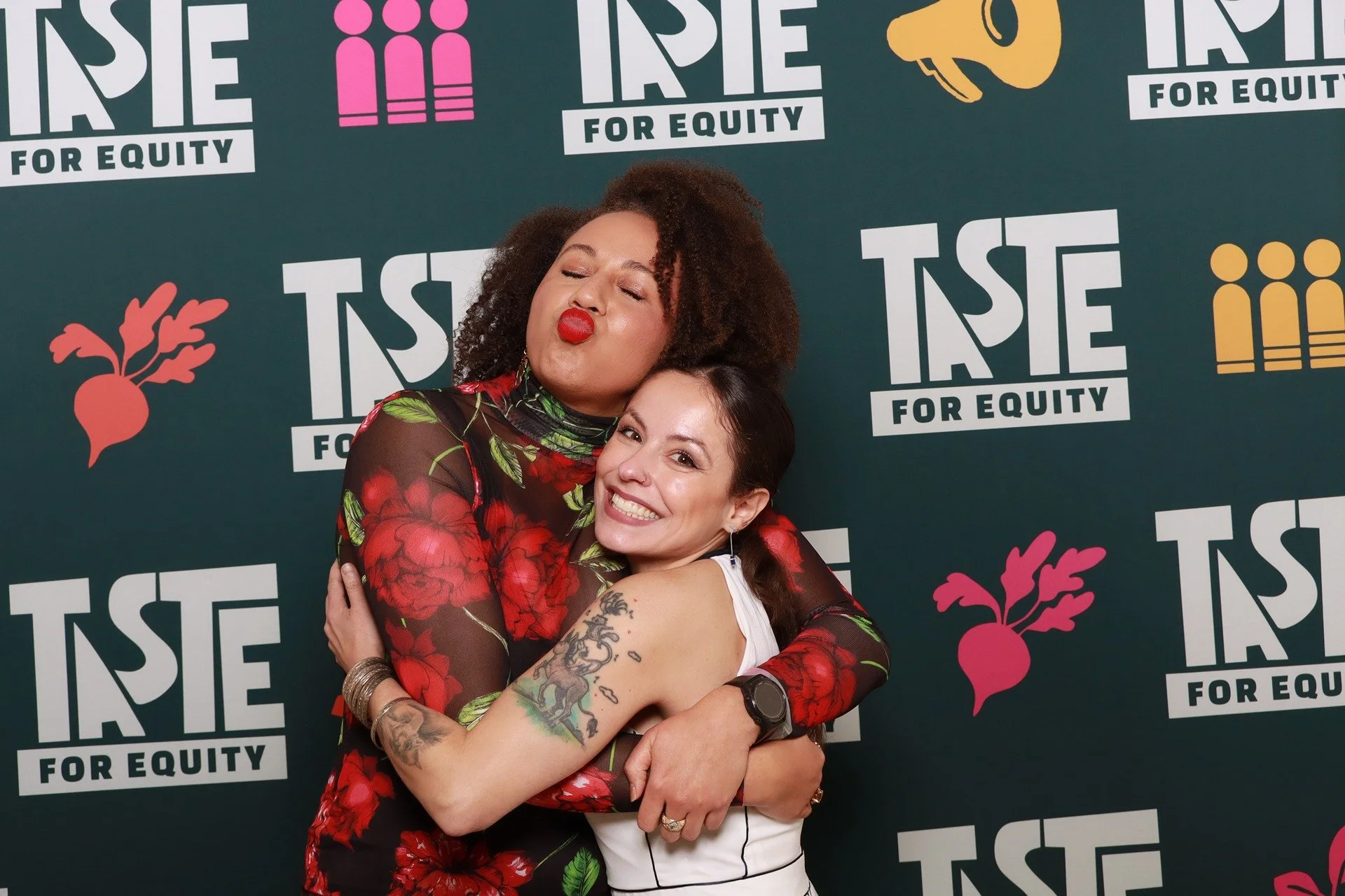 two-guests-hugging-portland-gala-photo-booth.jpg