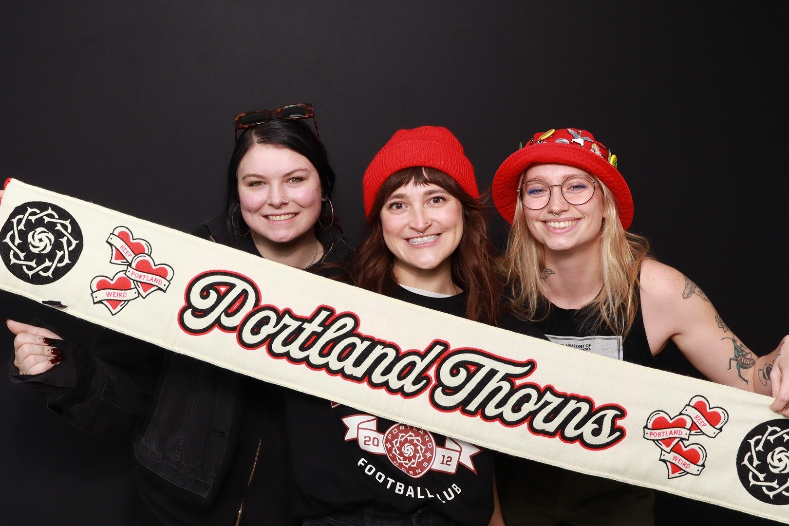 portland-thorns-photo-booth-friends.jpg