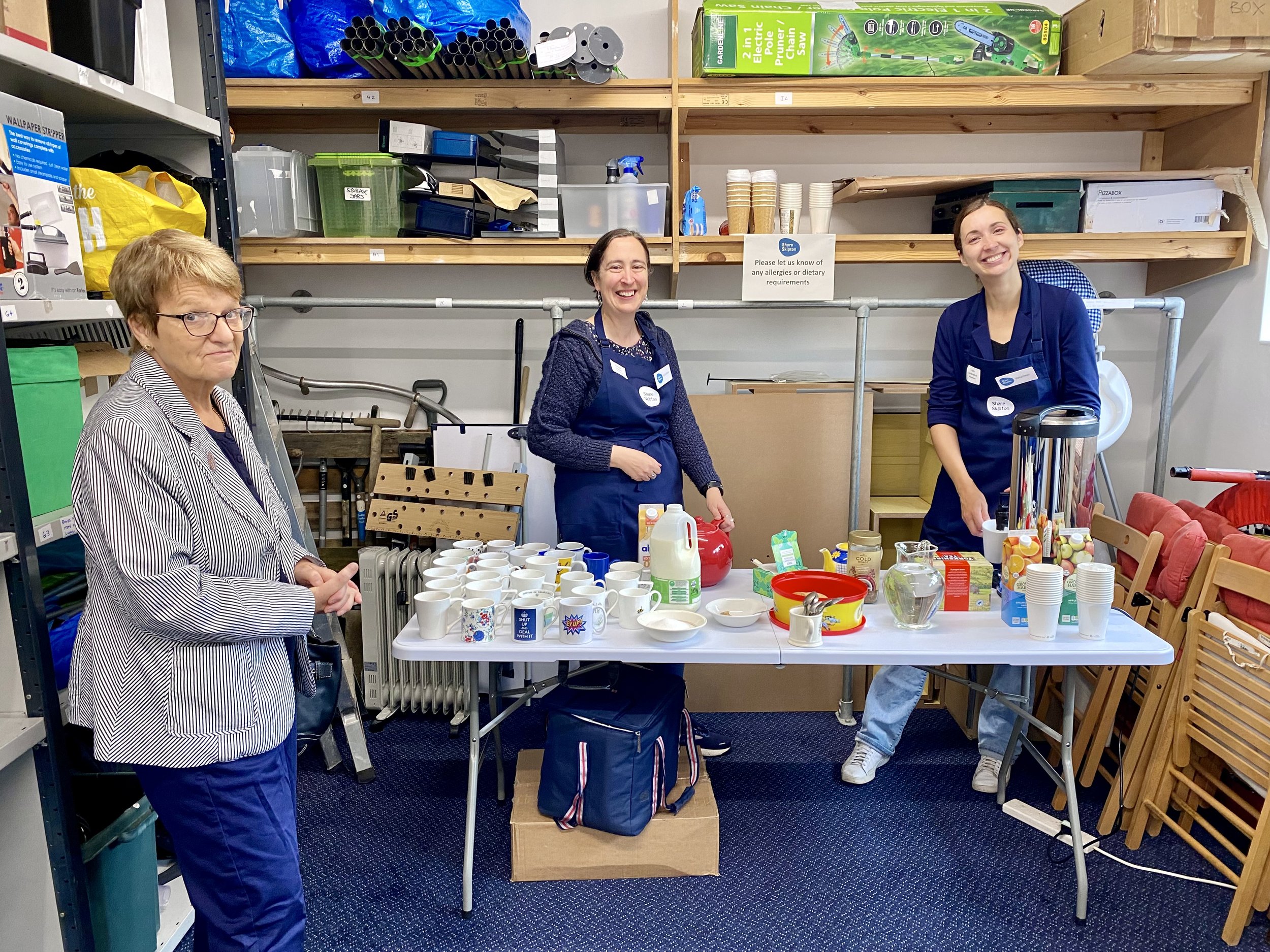  A team of many talents: librarians George and Iuliia turned their hand to running the refreshments stall (tables and portable boiler available to borrow). 
