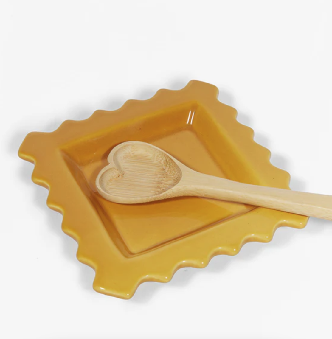 Vide-poche en forme de ravioli, un objet déco ludique inspiré de la tendance déco food.