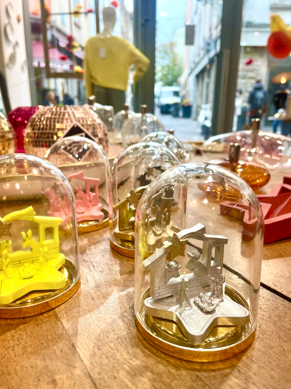 Mini crèche sous cloche Sapristi