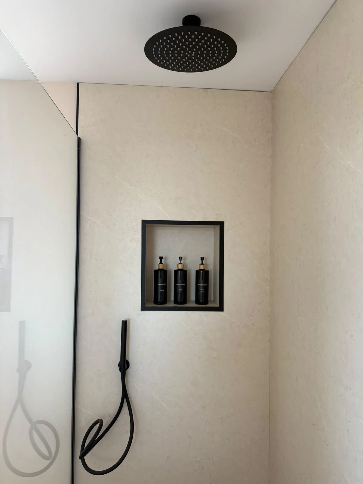 Bathroom fitting