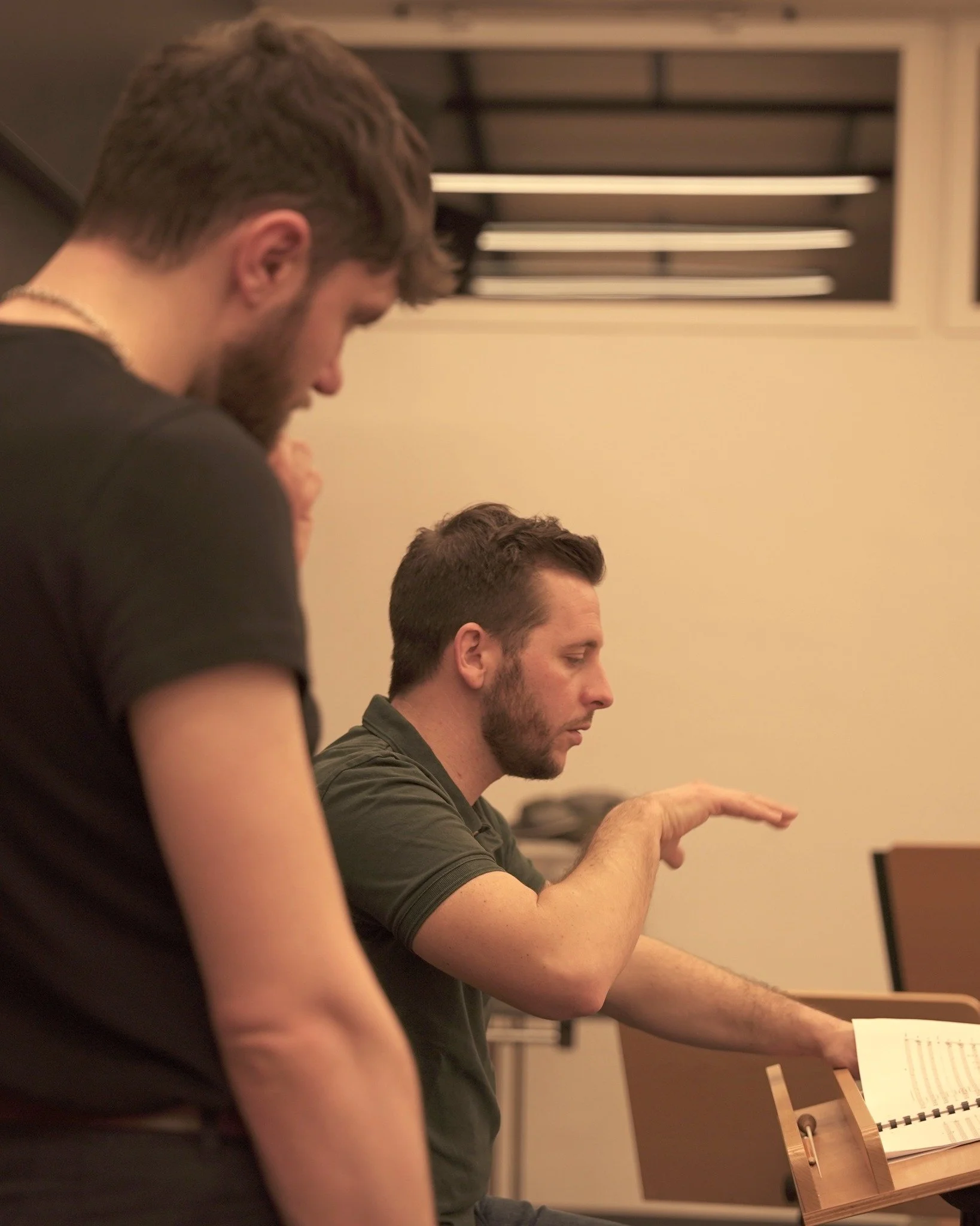 Am Freitag fand eine besondere Probe f&uuml;r ein besonderes Projekt mit der @tk_aurach statt! Am Samstag, dem 14.03.2026, habe ich die gro&szlig;e Ehre, beim allj&auml;hrlichen Fr&uuml;hjahrskonzert als Solist zu singen, mit meinen beiden Arrangemen