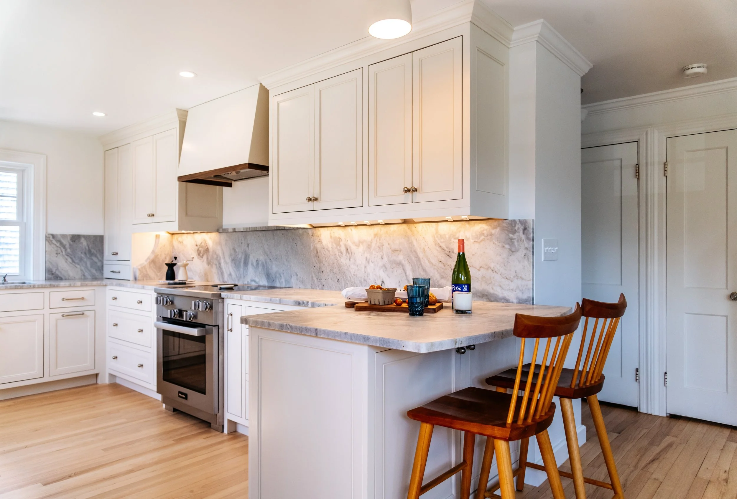 SURF ROAD INTERIORS - Kayte Demont Photography 2026-2611.jpeg