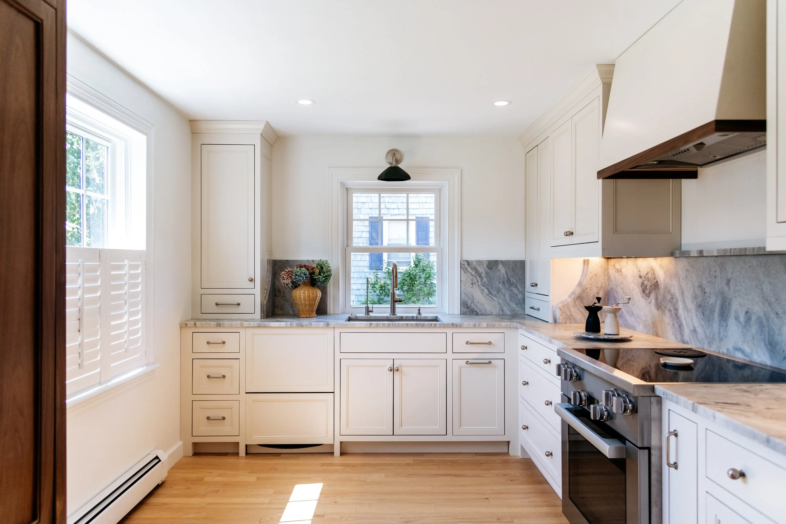 SURF ROAD INTERIORS - Kayte Demont Photography 2026-2588.jpeg