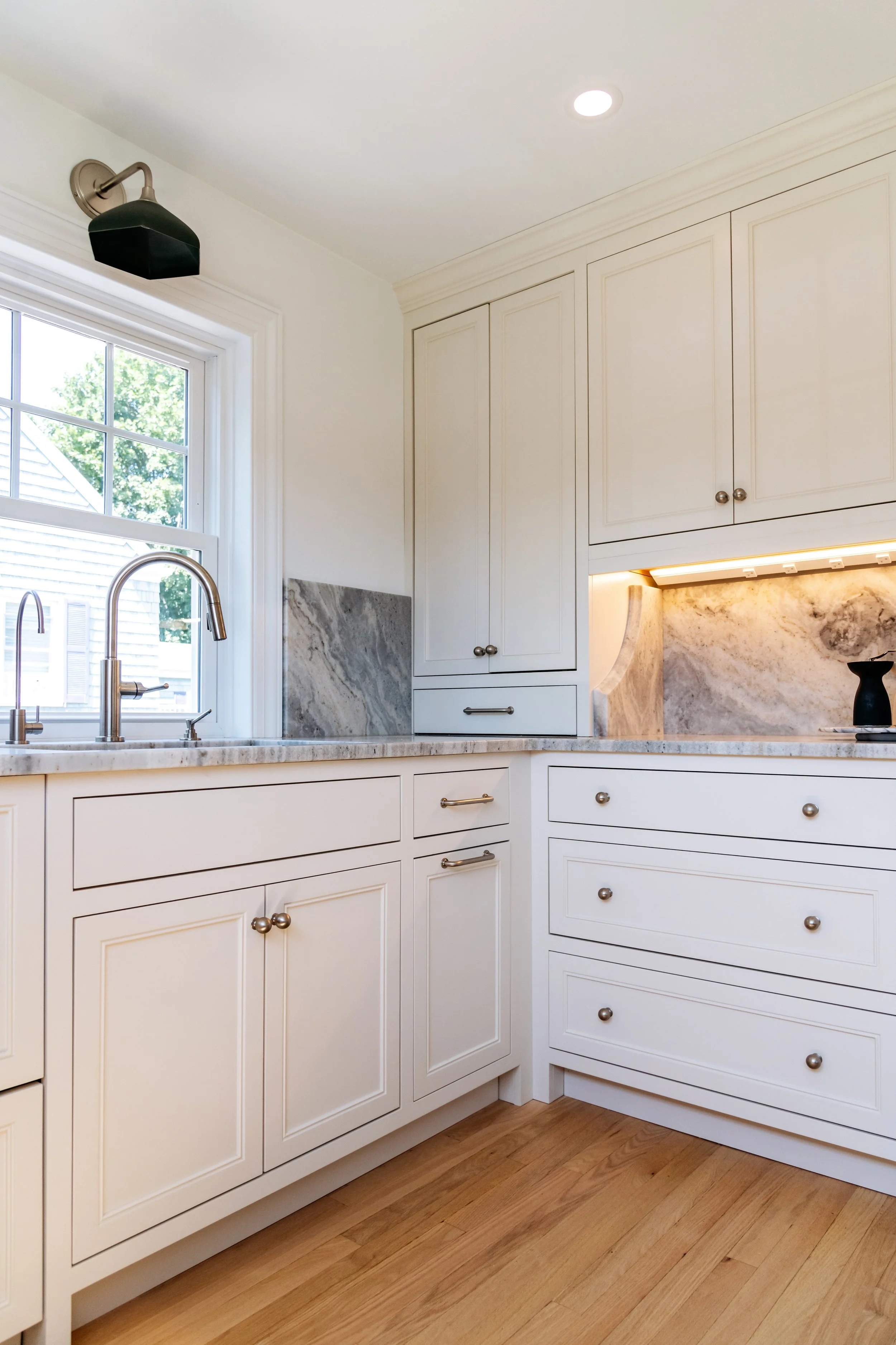 SURF ROAD INTERIORS - Kayte Demont Photography 2026-2465.jpeg