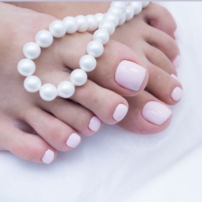 Self-Care Tips for Beautiful Summer Toenails