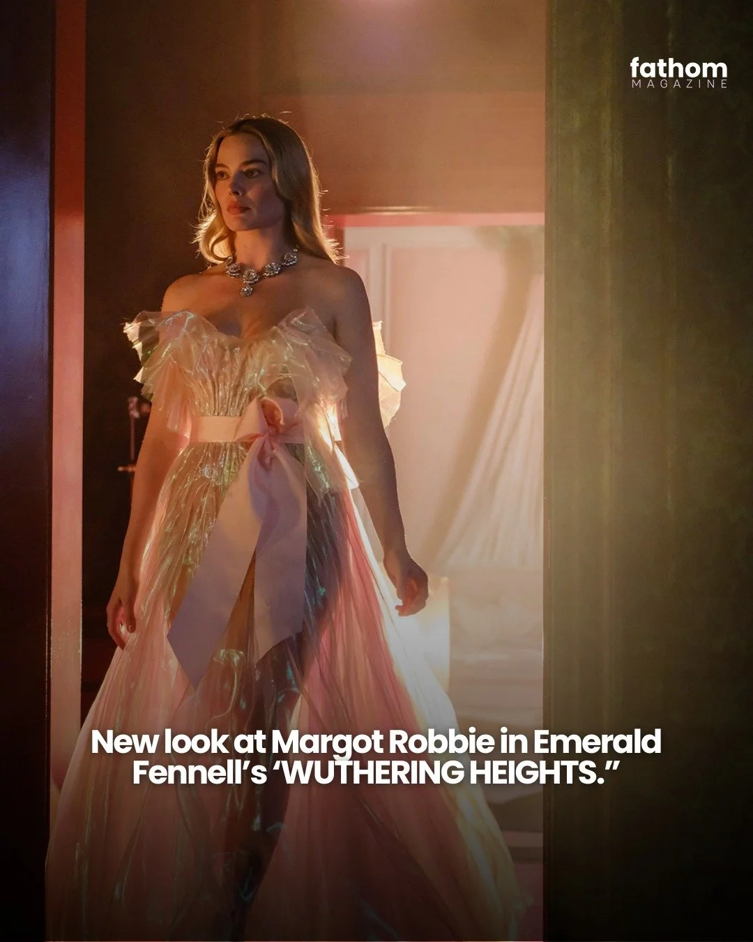 A new look at Margot Robbie in Emerald Fennell's "Wuthering Heights." has been released as we inch closer to the release date this Valentine's Day. 

#margotrobbie #emeraldfennel #wutheringheights #movies2026