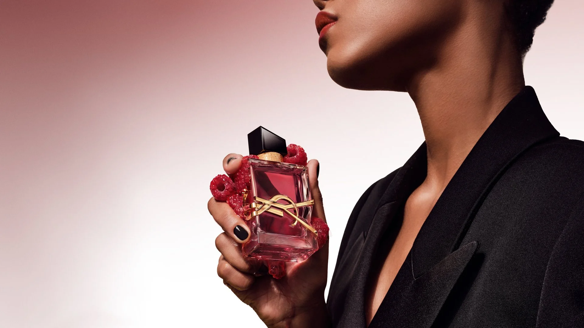 YSL Beauty_LIBRE Berry Crush_2_landscape_1920x1080px.jpg