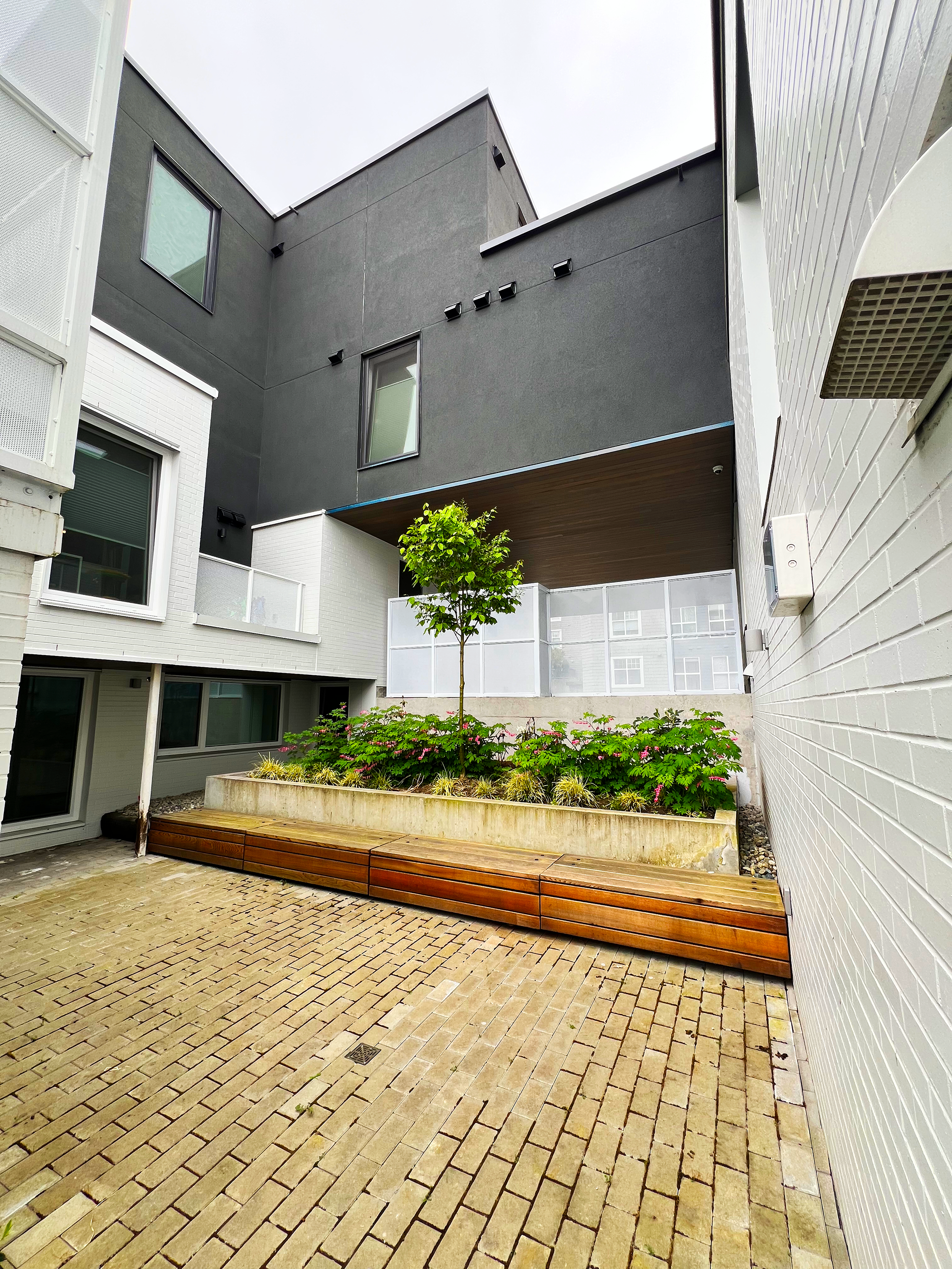 WKE-South Courtyard-sm.png