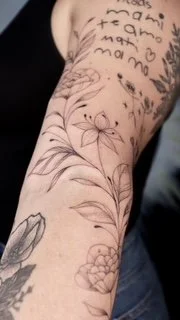 Fine Line Tattoo Artist