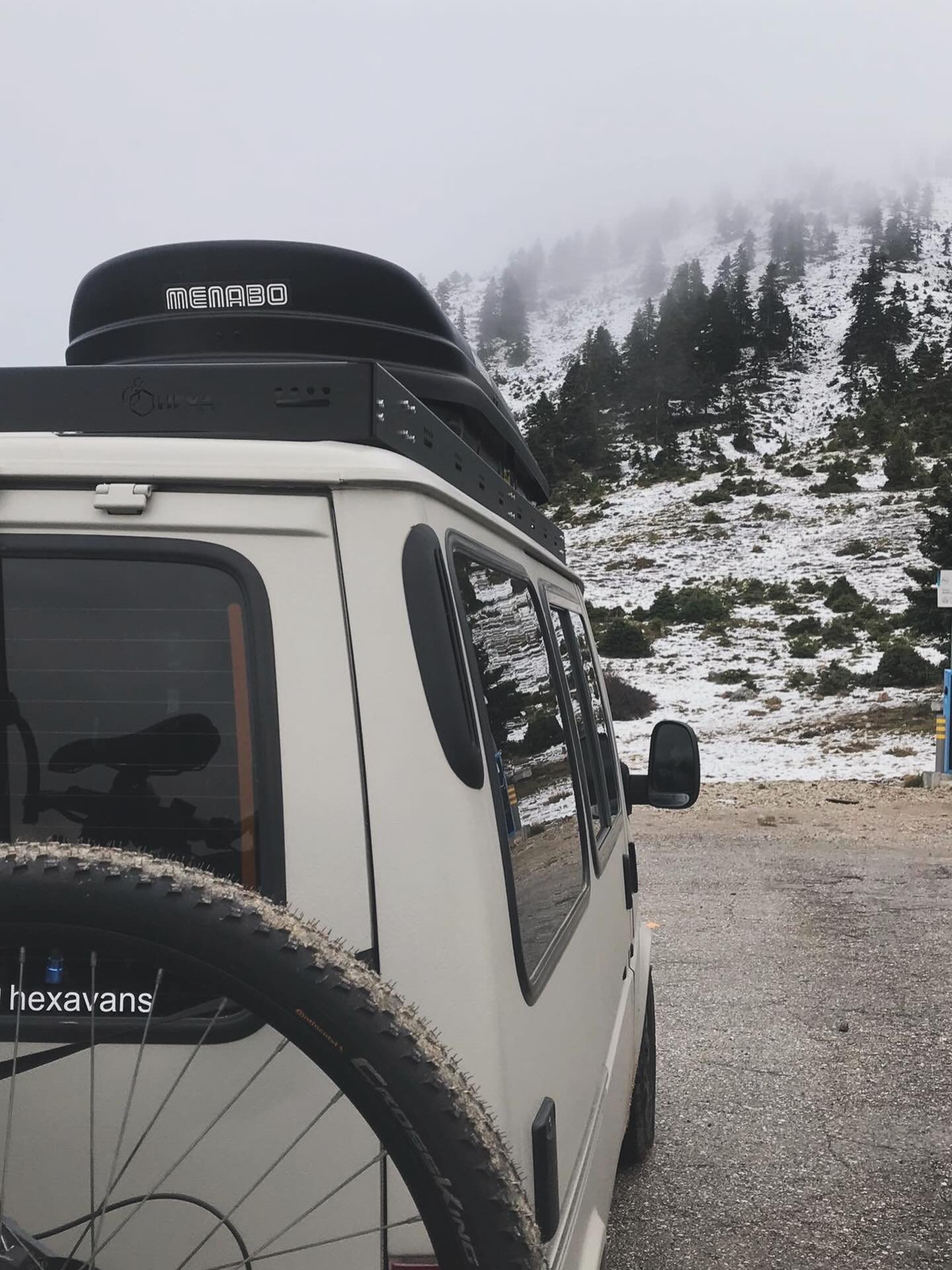 One of our builds on the mountains. We are so happy when our clients, our people, sending pics having fun!!

#camper #vanlife #fordtransitcamper