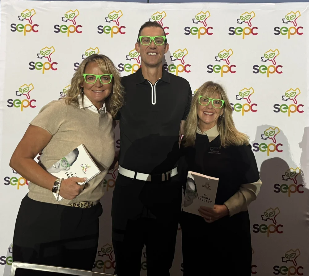 Nelia Alamo  Erik Qualman Equalman, Nikki Cossio.JPEG