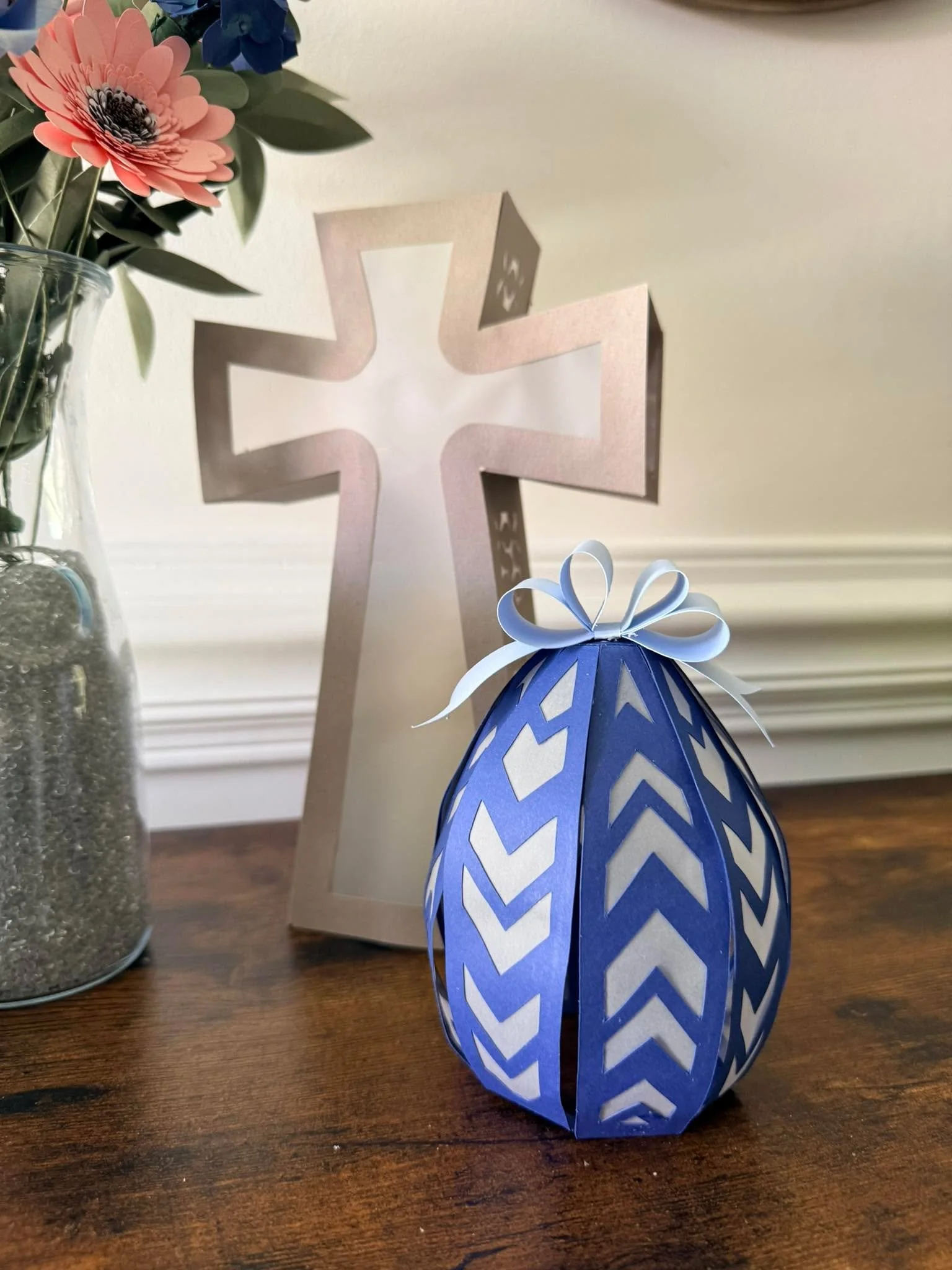 Finally!!! My paper craft egg shape came together today. 🐣