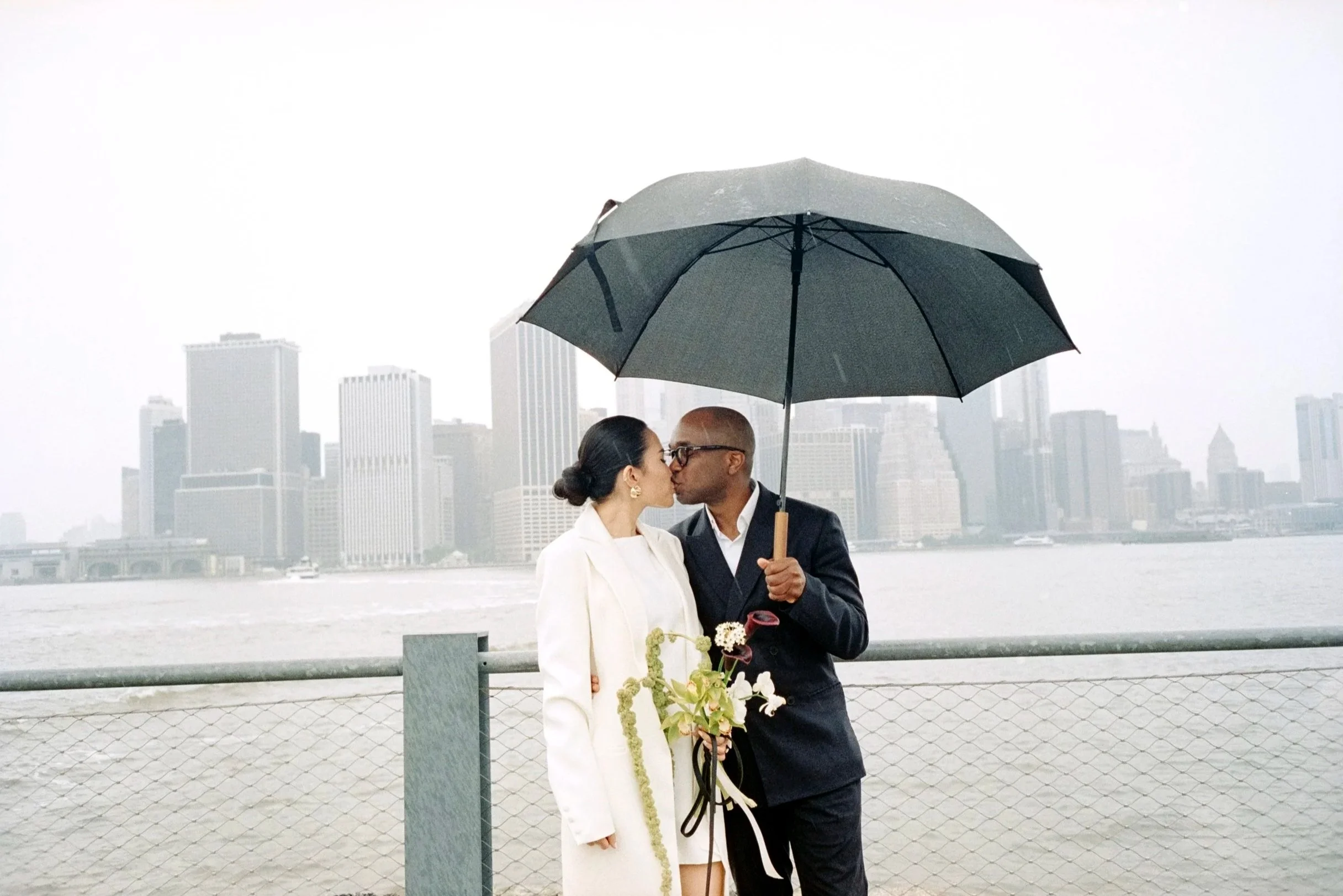 rachel+and+ray+brooklyn+new+york+city+elopement+on+film+jessmcdoleweddings-187.jpg