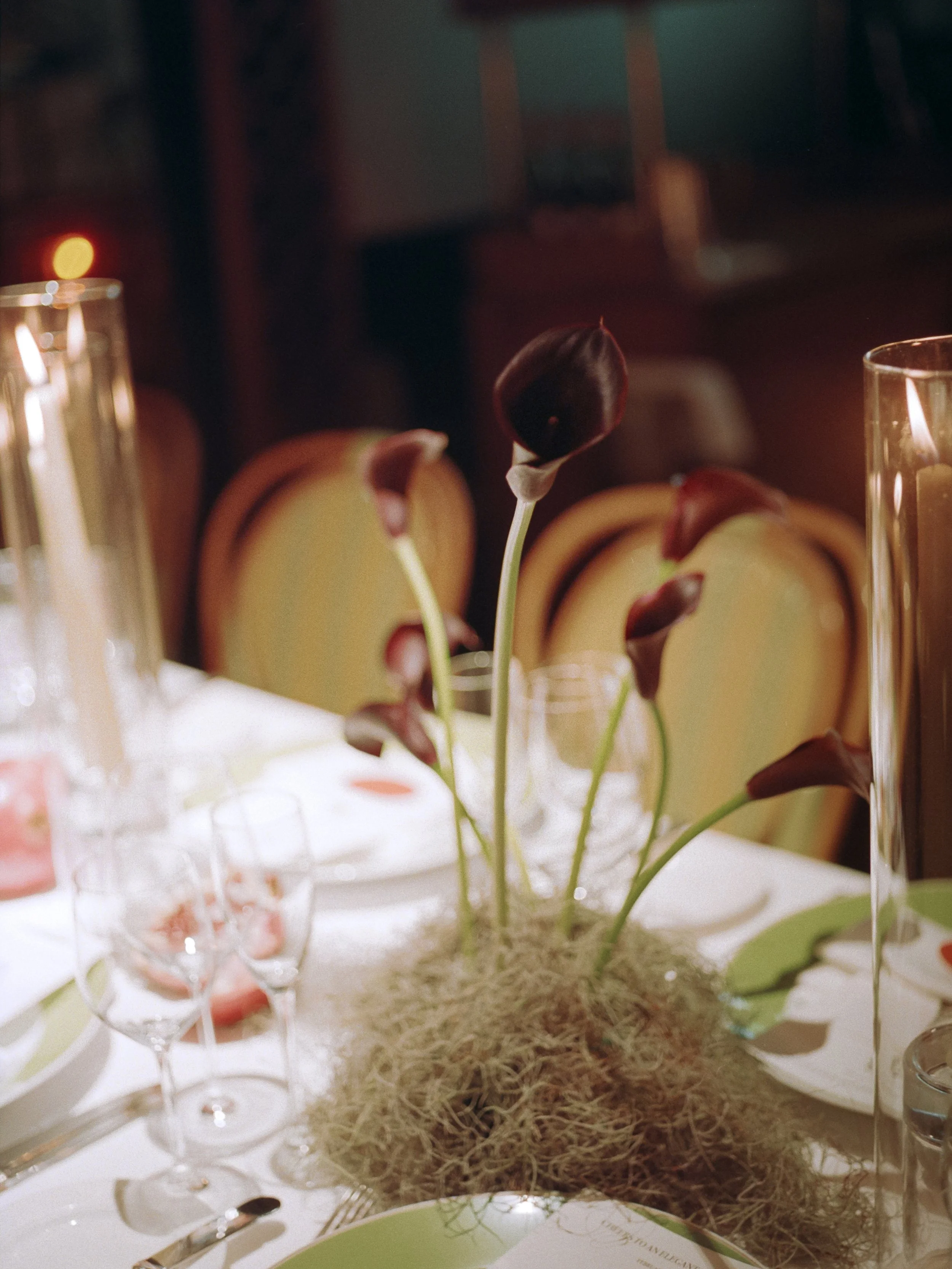 milkweed botanical tablescape florals river cafe dinner reception Brooklyn NYC