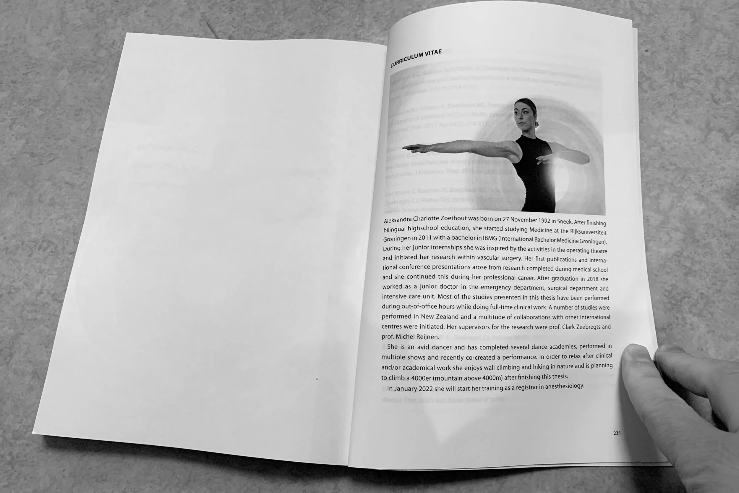 16_2021-09-28 18.00.24_inversespectrumBW.jpeg