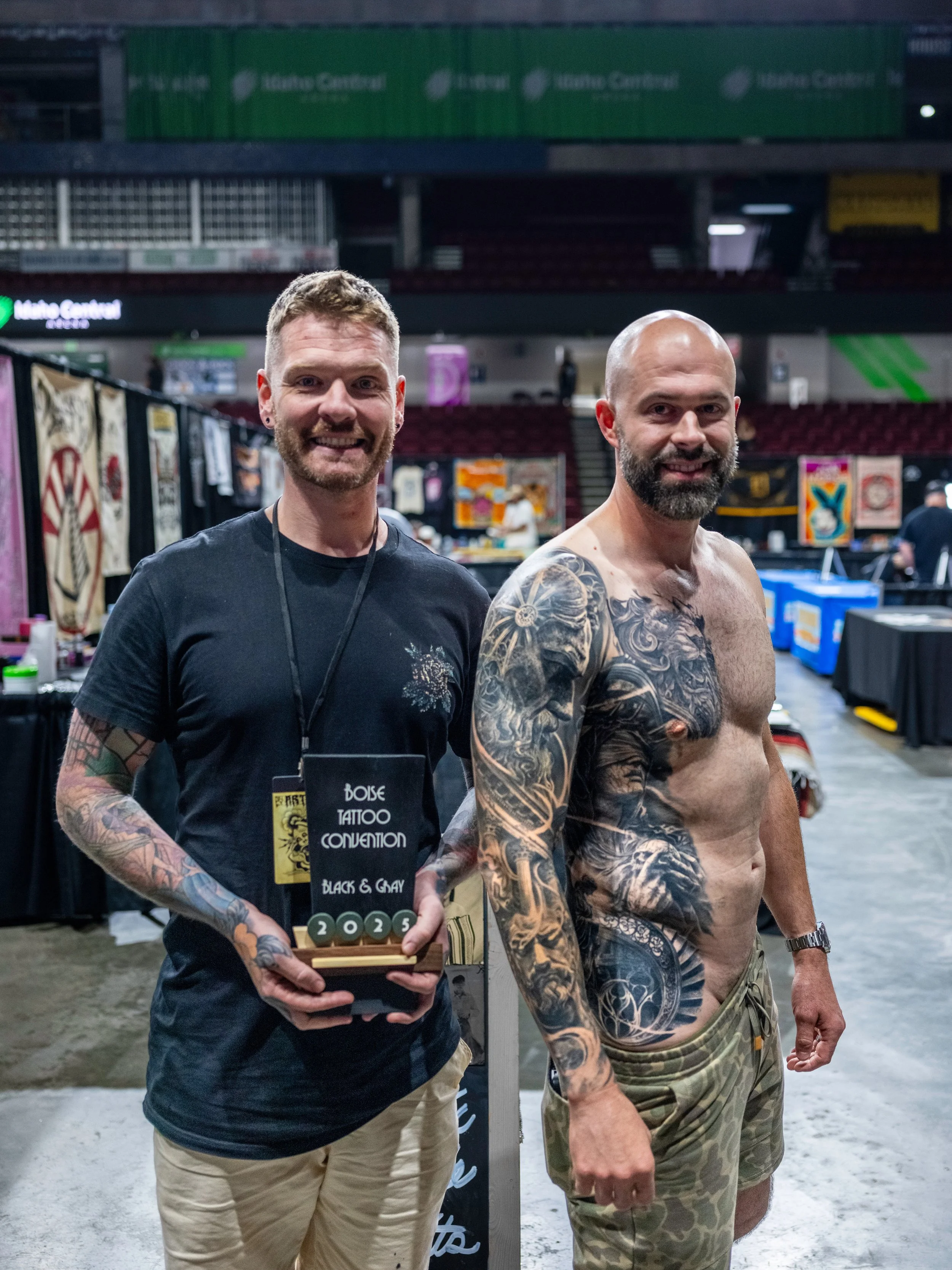 Fridays winner for Black & Gray! Tony Ritter of Chariot Tattoo and client. Photo by Nick Hedden @gemstatephoto