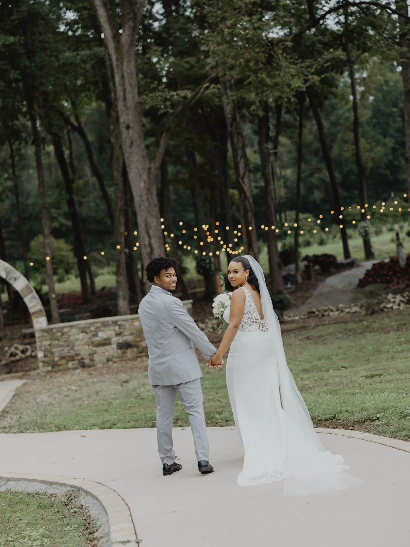 A day late but never too late to wish these two a happy anniversary🤍🤍

#anniversary#oneyearanniversary#weddinganniversary#shirleynimphotography#loveliveshere#explore#weddingphotographer#powercouple#foreverandalways#anniversarycelebration#happyanniv