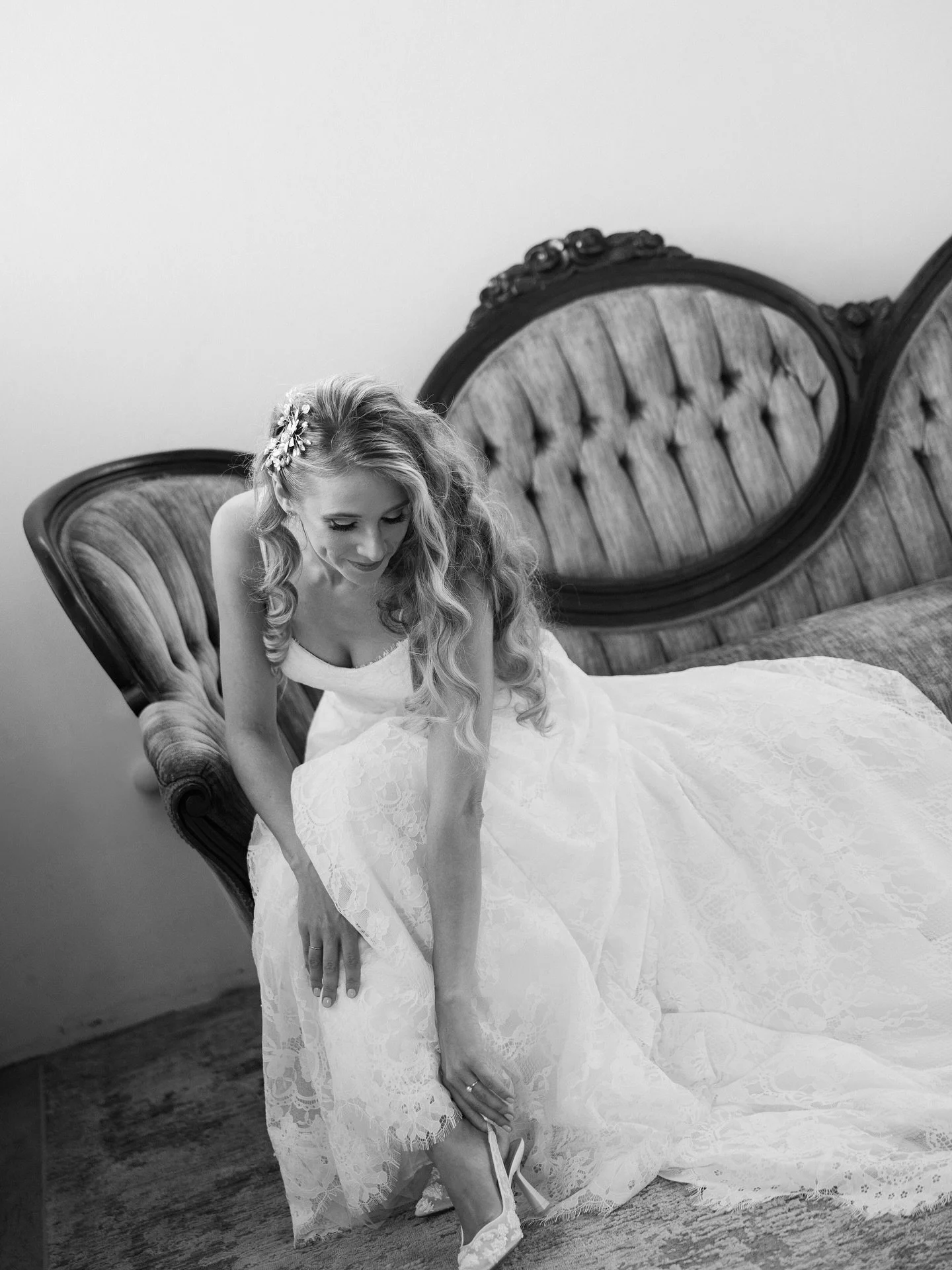 Some favorite bridal moments of Marissa 🤍🤍

Planner: @eventsbysummerjoy 
Photo &amp; Video: @shirleynimphotography 
Venue: @cadillacservicegarage 
Florals: @blossombettys 
Entertainment: @336djs 
HMUA: @updosstudio 

 #bride #bridal #bridalportrait