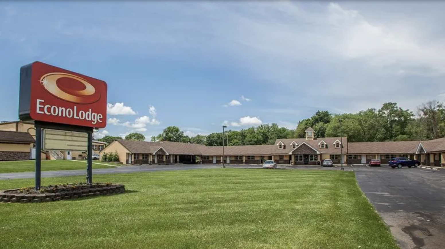 Econo Lodge (Newton) (Copy)