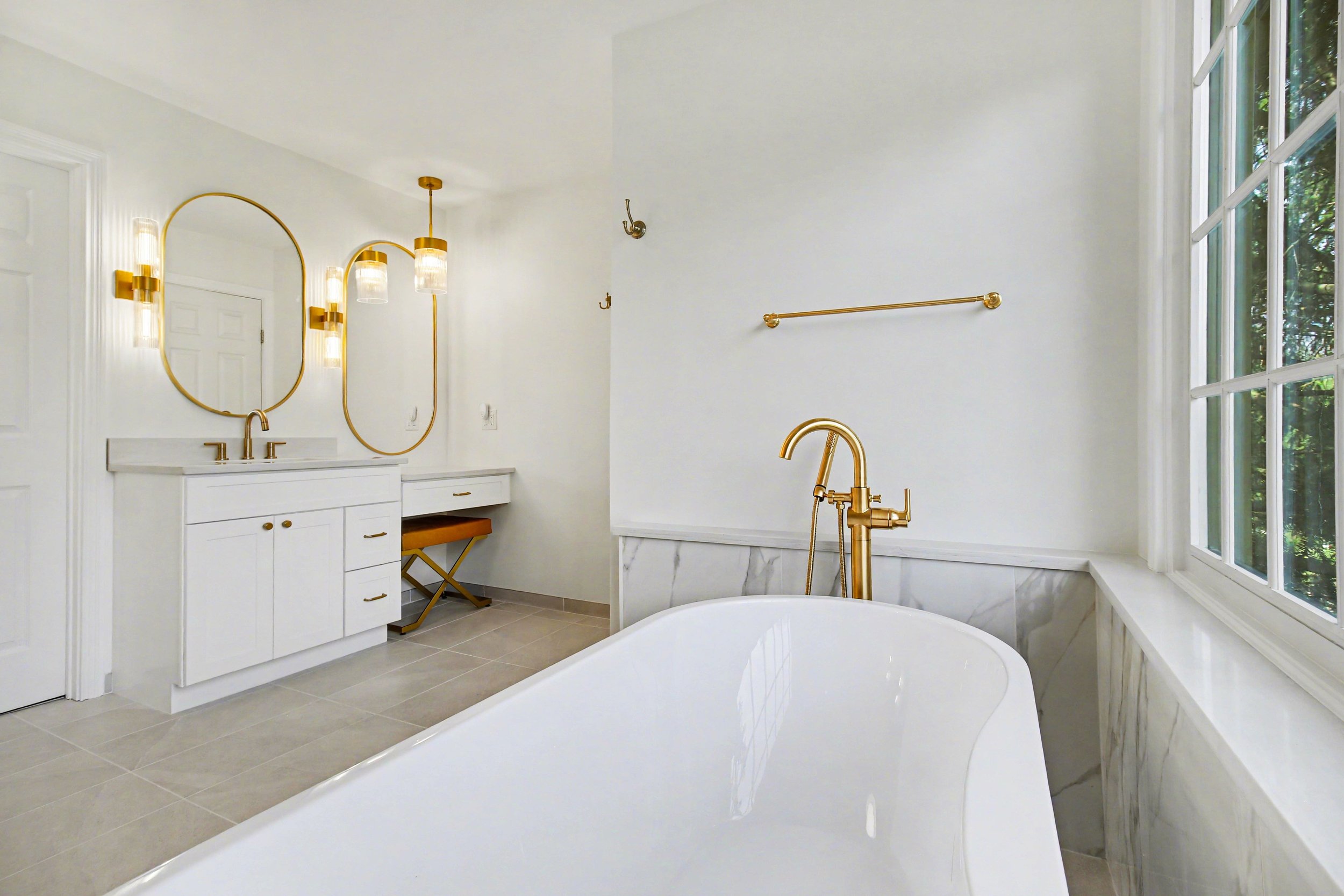 free standing tub