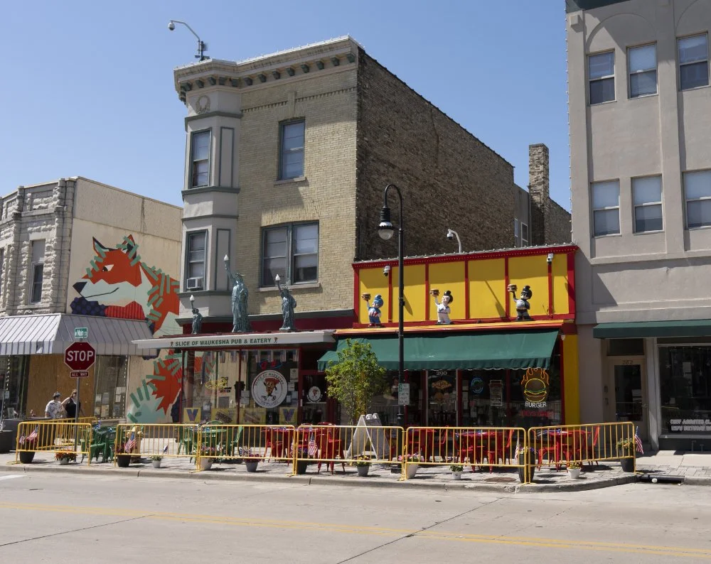 hannah-tews-little-fox-mural-waukesha-wisconsin-12.jpg