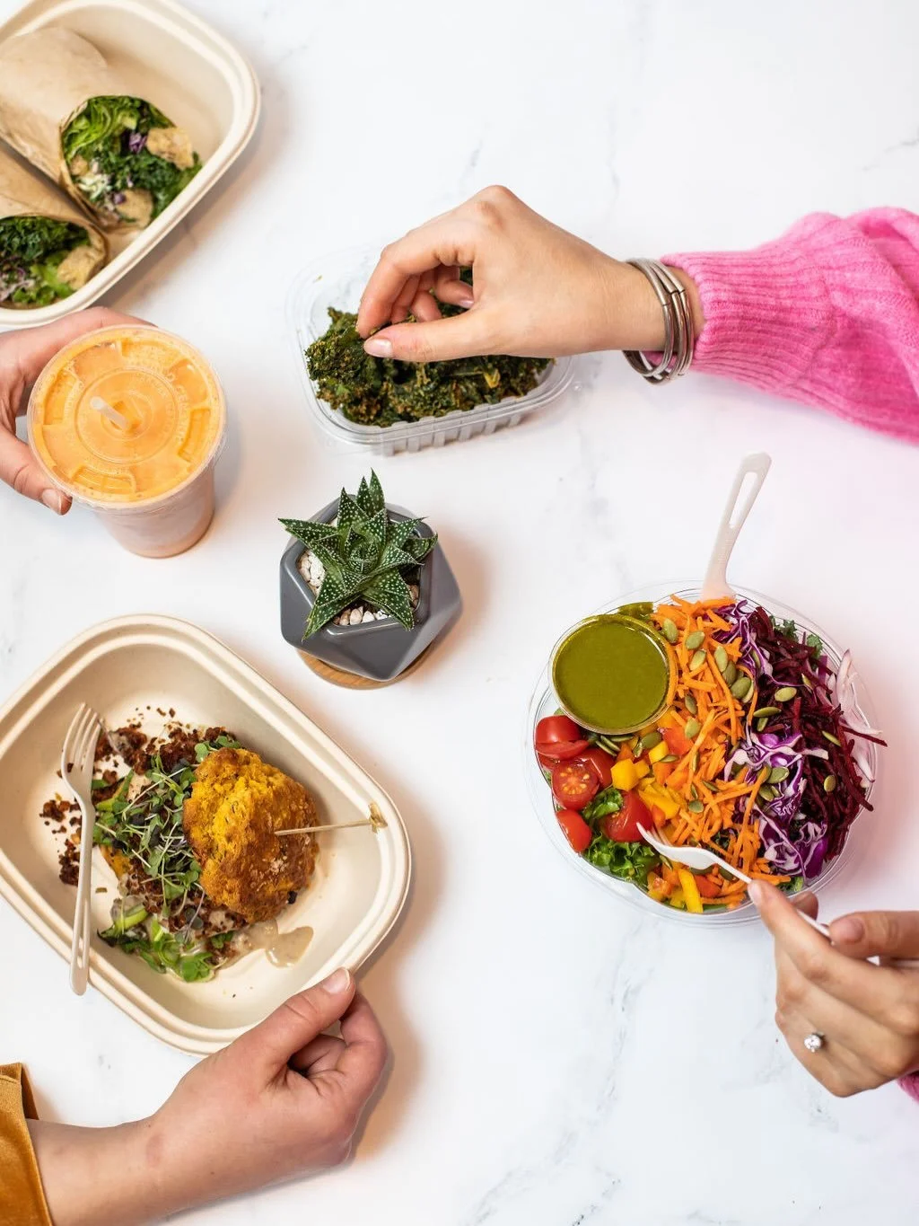 NOW SERVING: Late Winter Menu 🍊

It&rsquo;s fresh. 
It&rsquo;s fun. 
It&rsquo;s full of flavor. 

Come in and enjoy it today!