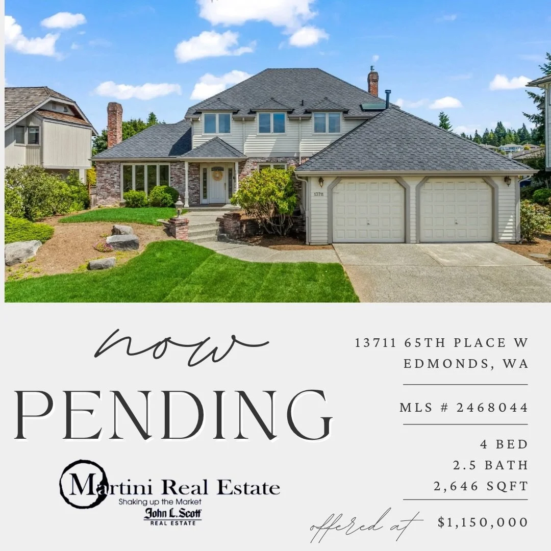 ✨🍸PENDING 🍸✨

Very happy to report a pending sale on this Picnic Point Gem! We are thrilled to get both parties on their way to next chapters! 🙏
