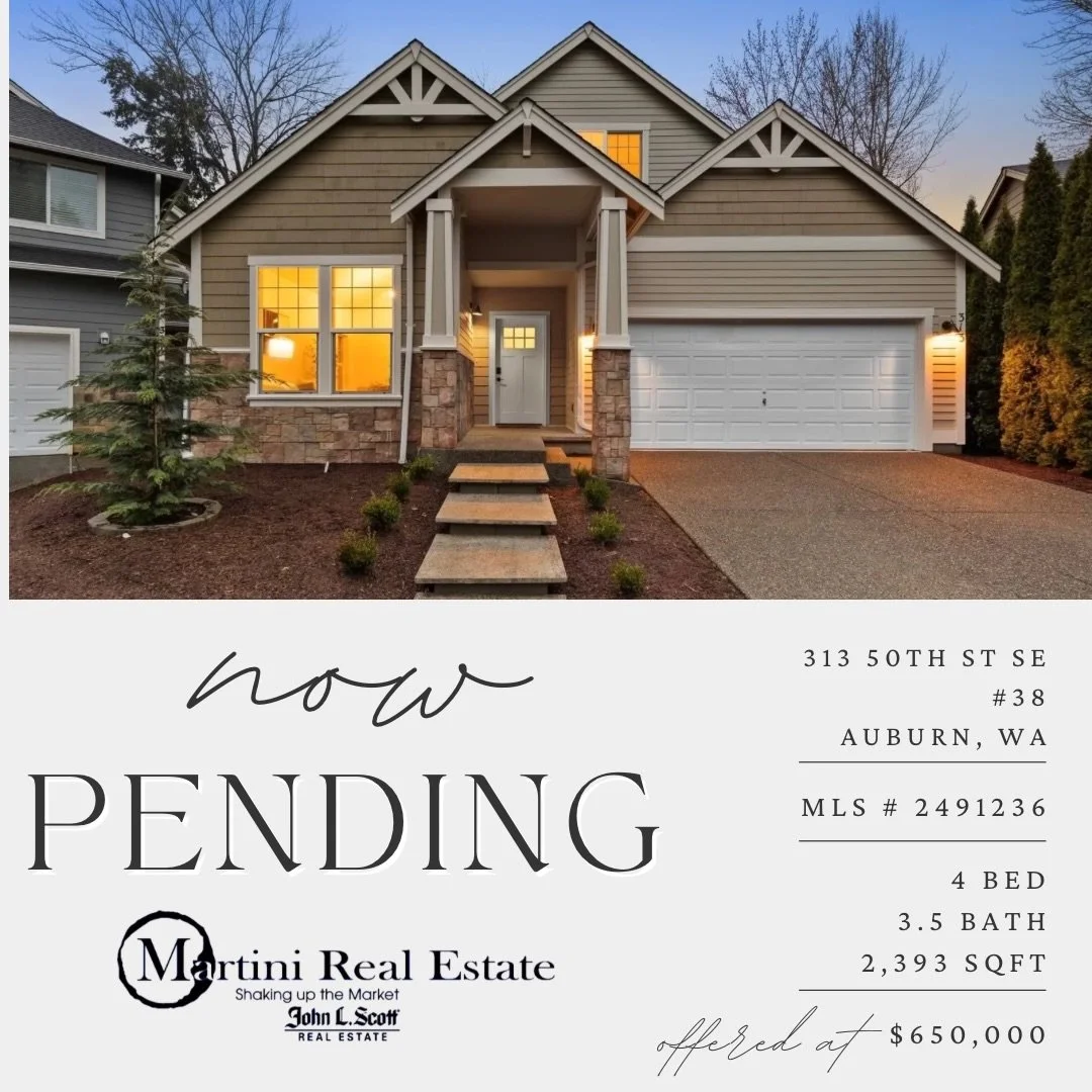 ✨🍸PENDING 🍸✨

Congratulations to our buyer on the pending sale of this beautiful Lakeland Hills home! With plenty of space and in a great location, our client is excited to get moved in at the end of this month! Now onto a smooth closing 🙏