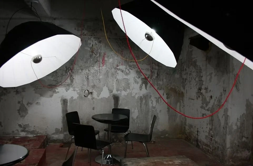 Kirsty Lowry, Light Café, 2012