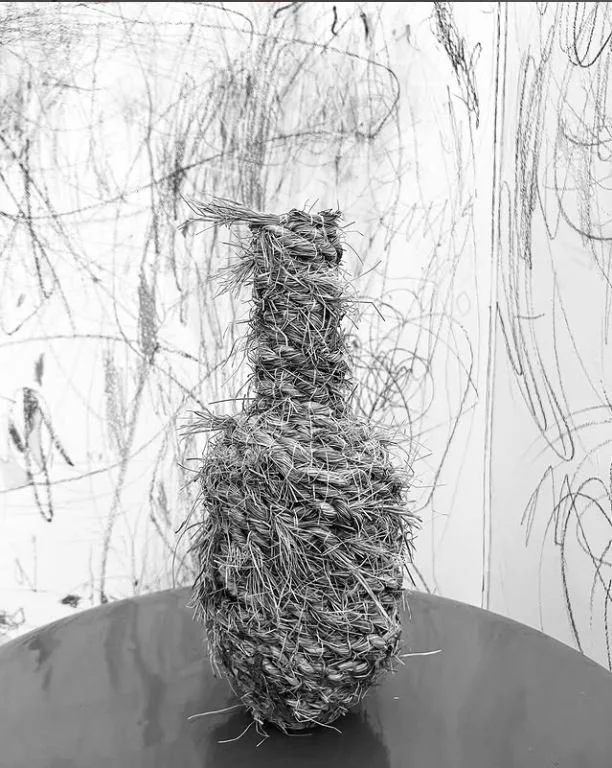 LowryMoth grass basket