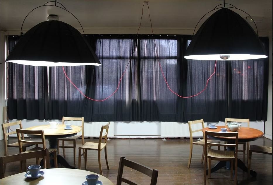 Kirsty Lowry, Light Cafe