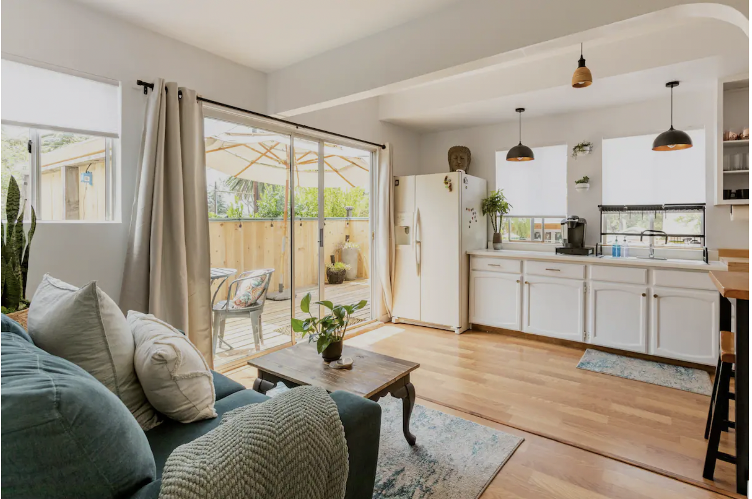 Boho Bungalow Wine Dine Walk in Downtown San Luis Obispo