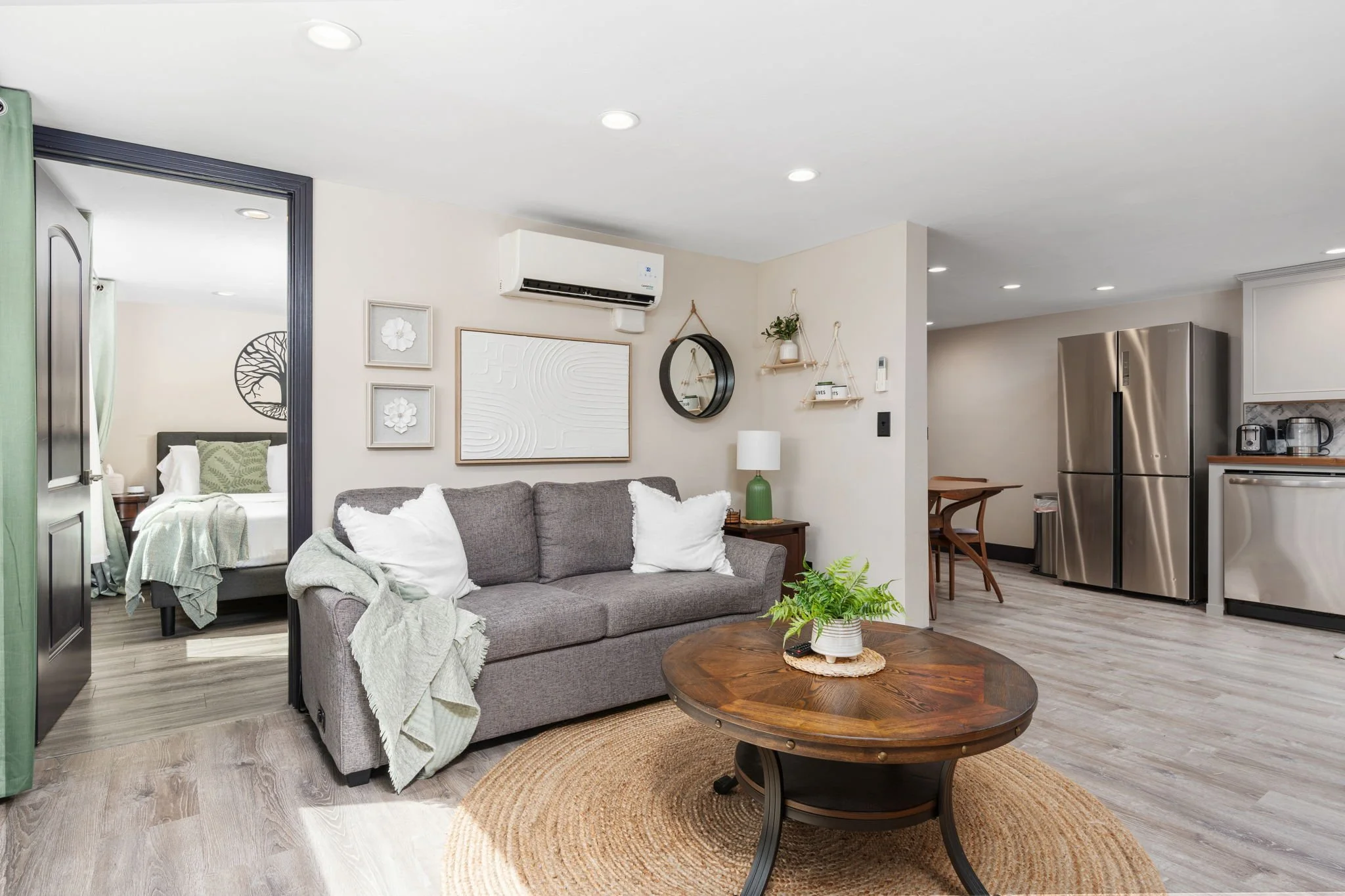 Olive & Oak (7/7 Hideaway Units)